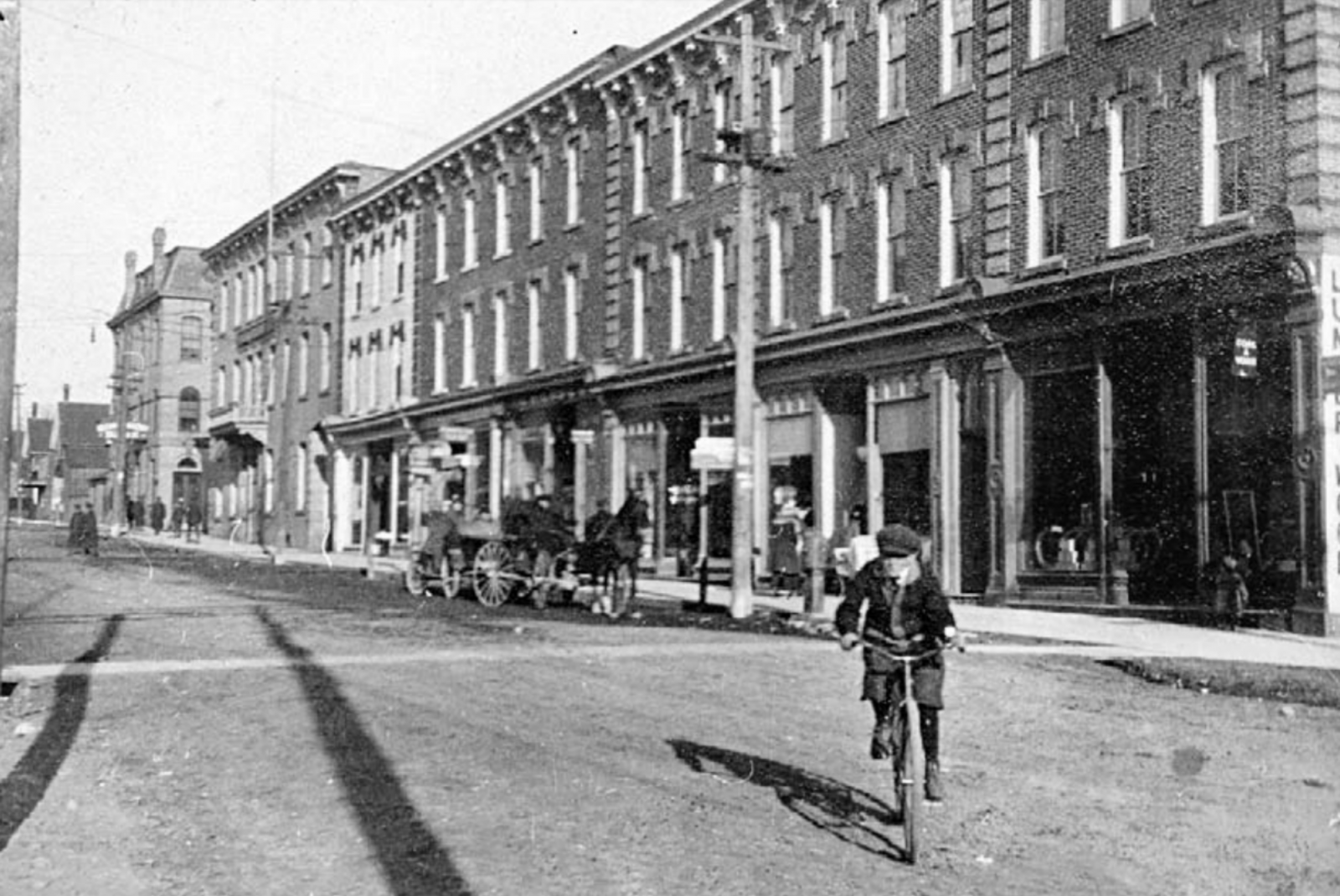 Brock Street East at Bascom Street